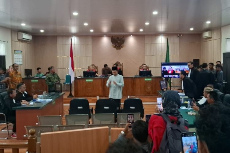 Jadi Saksi untuk Abdul Wahid di Pengadilan, UAS: Engkau Tidak Sendirian, Wahid...
