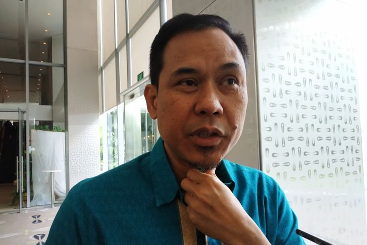 Juru Bicara Front Pembela Islam (FPI), Munarman, usai mengisi diskusi di Cikini, Jakarta Pusat, Selasa (31/12/2019). 