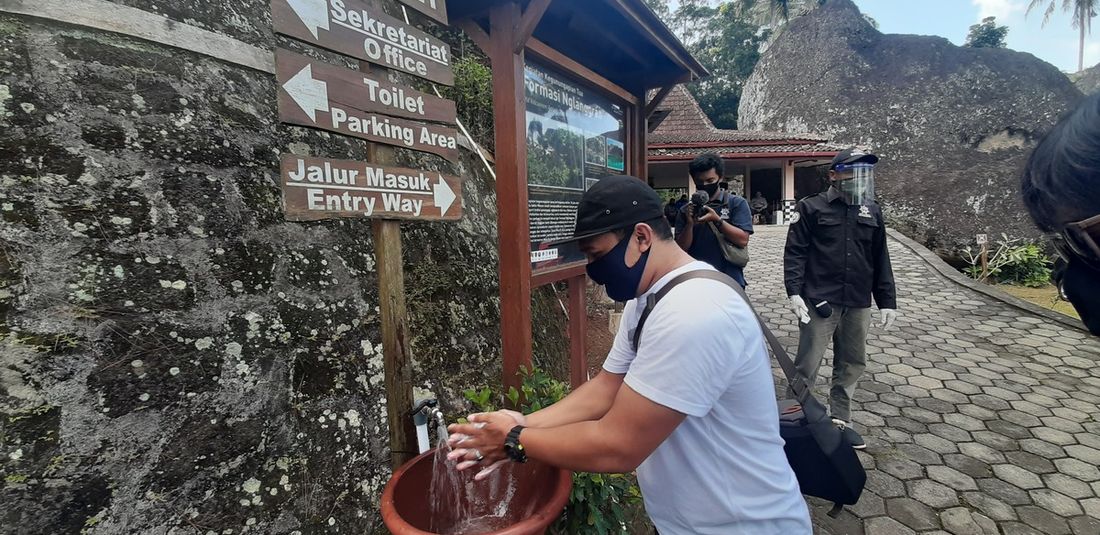 Simulasi Pembukaan Pariwisata di Gunung Api Purba Nglanggeran, Patuk, Gunungkidul, Selasa (16/6/2020)