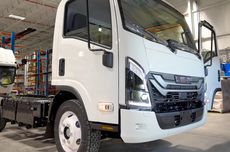 Isuzu Mulai Produksi Truk Listrik Elf EV