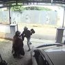 Jambret di Kota Serang Tusuk Korban yang Baru Parkirkan Motor di Teras Rumahnya