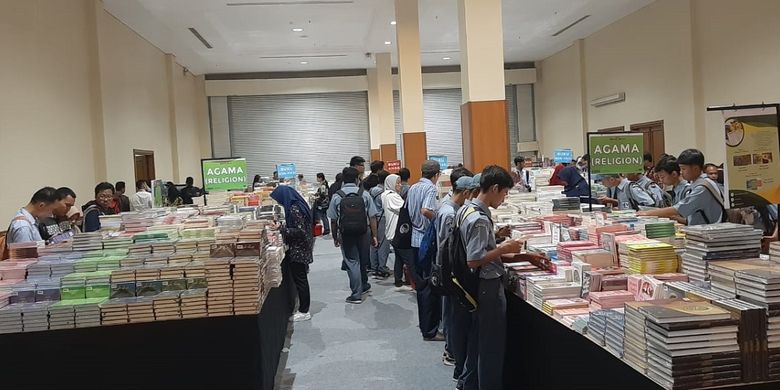 42 Judul Buku Ini Sukses Dilirik Penerbit Asing Halaman All Kompas Com