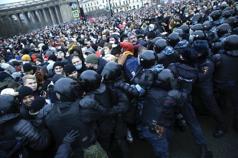 Ribuan Pendukung Navalny Demo di Moskwa, Olok-olok Putin dan Bentrok dengan Polisi