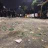 Mobil Road Sweeper Bersihkan Sisa-sisa Batu dan Pecahan Botol Bekas Bentrokan di Pancoran