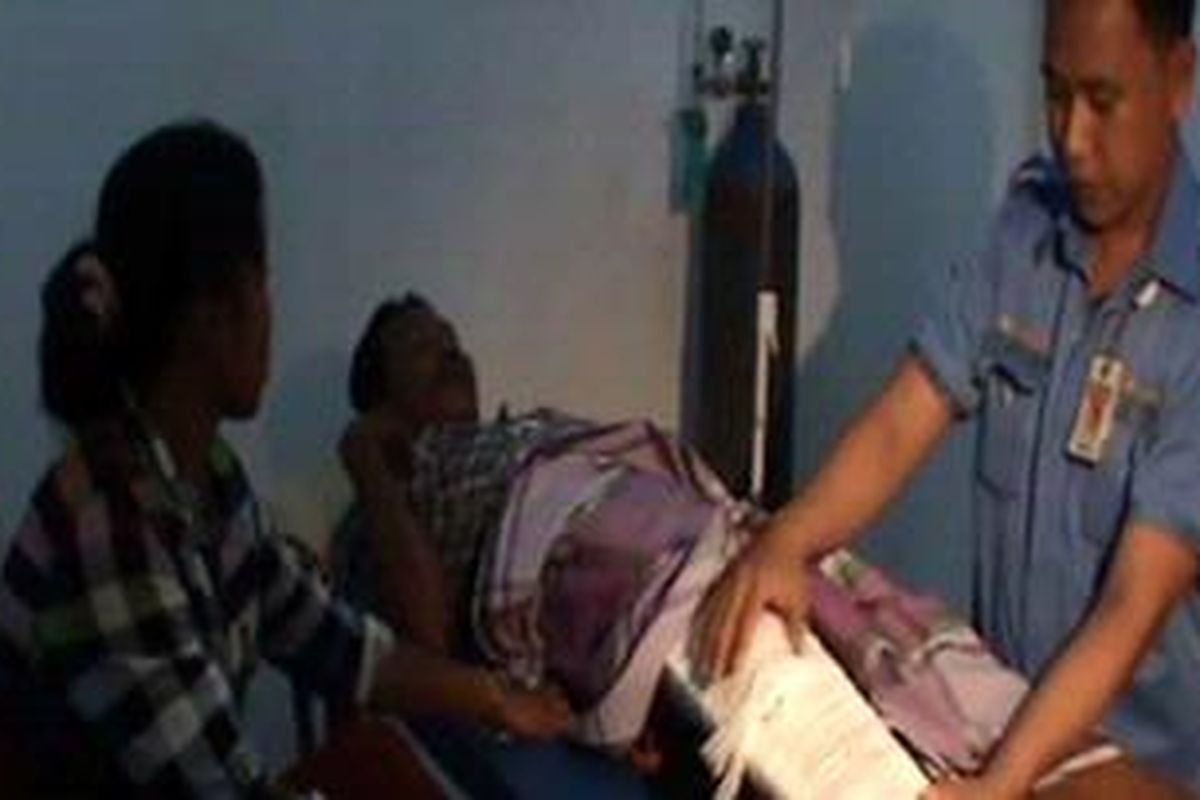 Korban luka patah tulang yang dirawat di Rumah Sakit Umum Benyami Guluh Kolaka, Sulawesi Tenggara