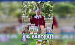 Kisah Jufriyah Kembangkan UMKM Ria Barokah dari Peyek hingga Tepung Ayam Goreng Bersama BRI