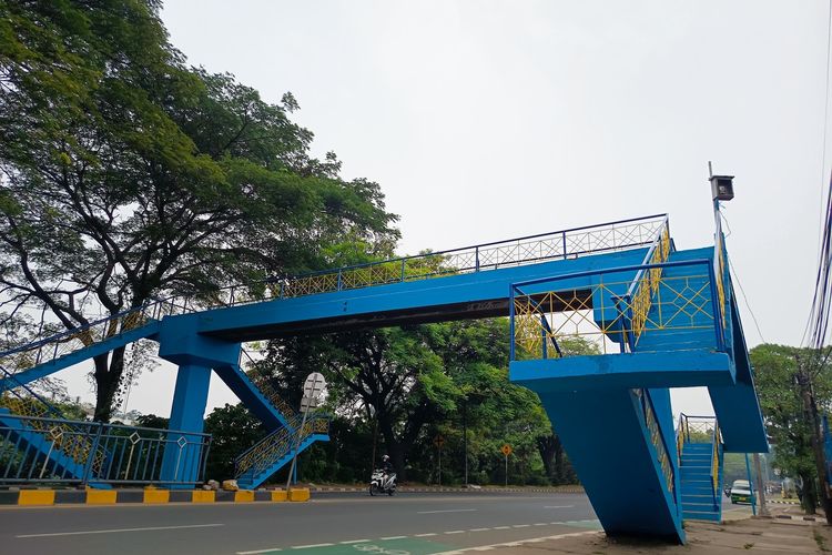 JPO di Depan SMPN 5 Kota Tangerang Selesai Diperbaiki, Kini Sudah Bisa Digunakan Lagi