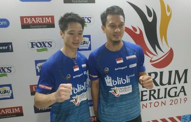 Pasangan ganda putra PB Djarum Kudus, Mohammad Ahsan (kanan) dan Kevin Sanjaya Sukamuljo.