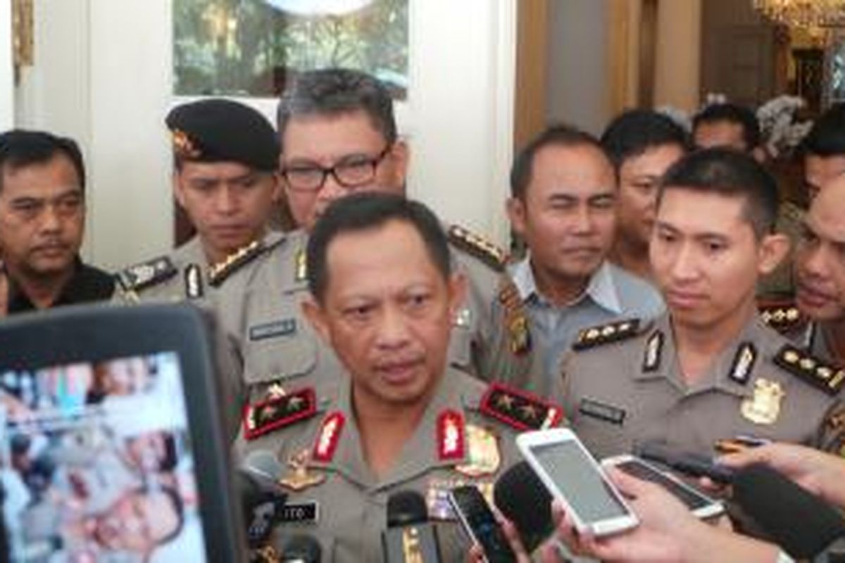 Kapolda Metro Jaya Irjen Pol Tito Karnavian seusai bertemu Gubernur DKI Jakarta Basuki Tjahaja Purnama, di Balai Kota, Selasa (25/8/2015). 
