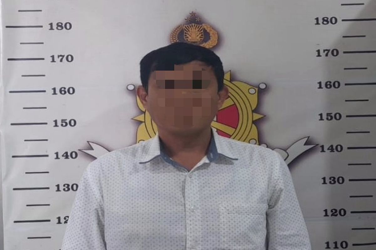 Pria berinisial JB (48) harus berurusan dengan unit perlindungan perempuan dan anak (PPA) Satreskrim Polres Toraja Utara, Sulawesi Selatan, atas perbuatannya yang telah menganiaya istri sendiri atau melakukan kekerasan dalam rumah tangga (KDRT), Rabu (27/9/2023)