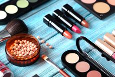 Masih Ragu Belanja Kosmetik Online? Tipsnya, Jangan Malas Baca “Review”