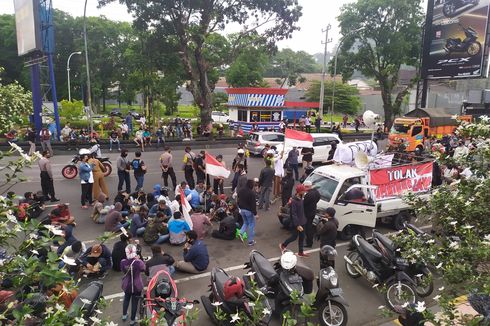 Demo Tolak UU Cipta Kerja di Magelang, Pusat Perbelanjaan Tutup
