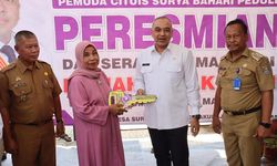 Tingkatkan Taraf Hidup Warga Tangerang, Program Bedah Rumah Janur Diapresiasi Bupati Ahmed Zaki 