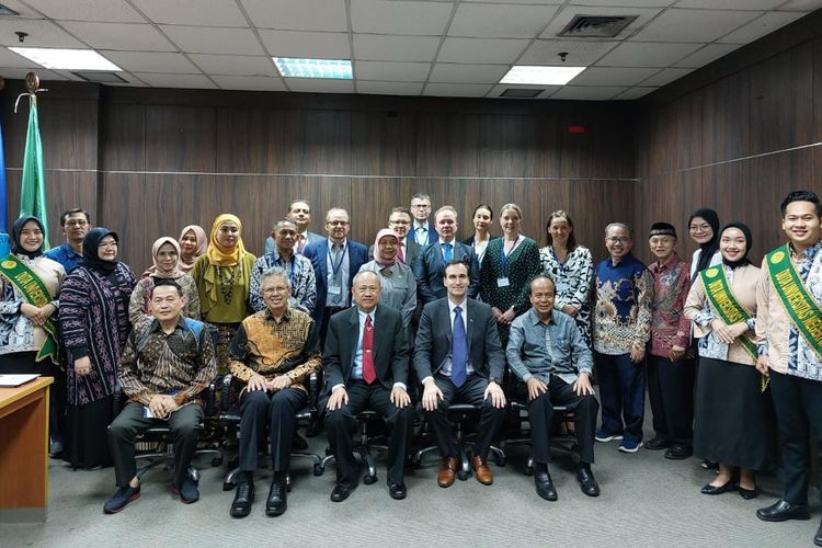 Delegasi dari Finlandia dipimpin Duta Besar Finlandia untuk Indonesia Yang Mulia Pekka Kaihilahti melakukan kunjungan ke UNJ pada Selasa, 30 Mei 2023.