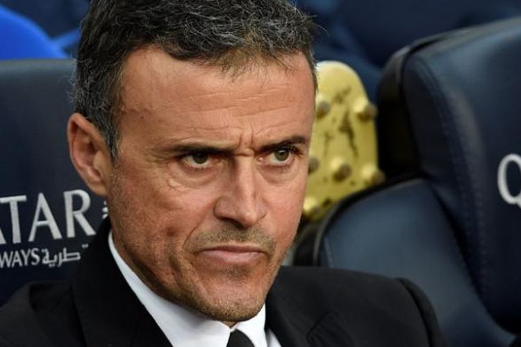 Pelatih Luis Enrique mengumumkan akan meninggalkan Barcelona pada akhir musim ini.  f season.