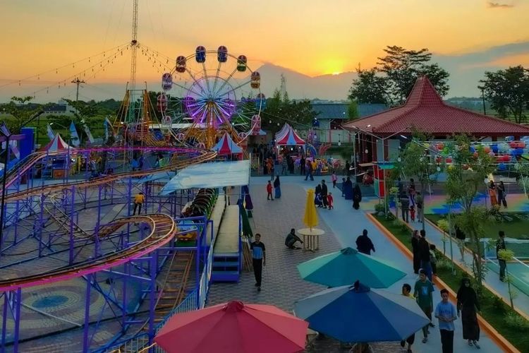 Munggur Park Klaten, wisata yang mengusung konsep pasar malam modern dilengkapi dengan playground