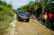 Mobil Jokowi Lewati Jalan Rusak, Pemerintah Guyur Sumut Rp 800 Miliar