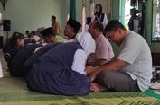 Doa dan Sungkeman Jelang TKA, Siswa MTsN 1 Trenggalek Minta Restu Orangtua dan Wali Kelas