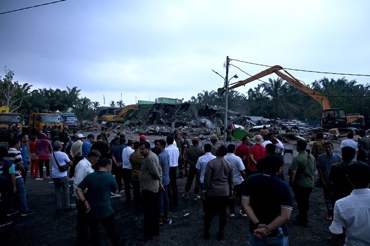 Lagi, Gubsu Bobby Nasution Perintahkan Bongkar Kafe yang Resahkan Masyarakat