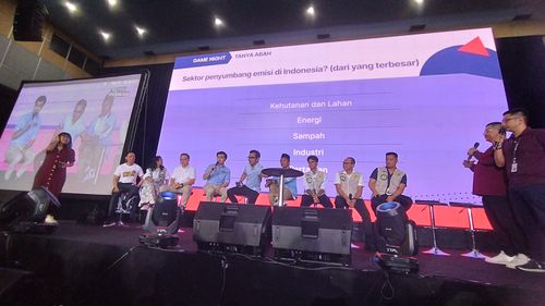 Edukasi Pemilih, Timses Capres-Cawapres Main Gim Bareng Sambil Jelaskan Program