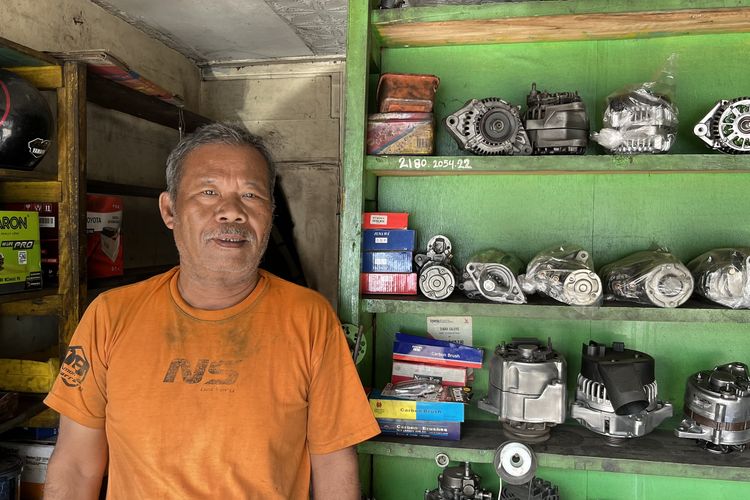 Bengkel dinamo starter mobil Sinar Saluyu, Lebak Bulus Jakarta.