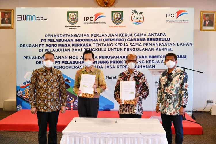  PT Pelabuhan Indonesia II/IPC Group menandatangani perjanjian kerja sama dengan PT Agro Mega Perkasa dan Bimex.