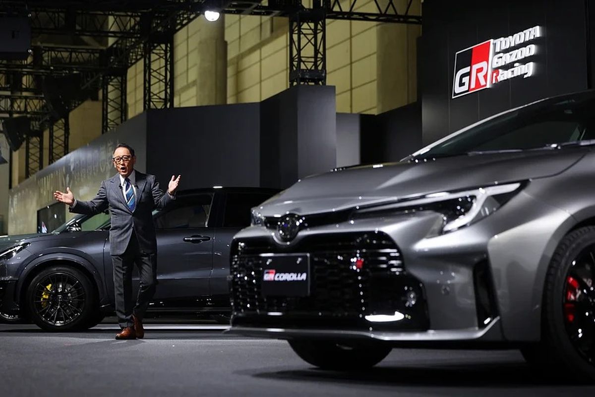 Toyota tetap mengembangkan mesin pembakaran internal di tengah gempuran kendaraan listrik