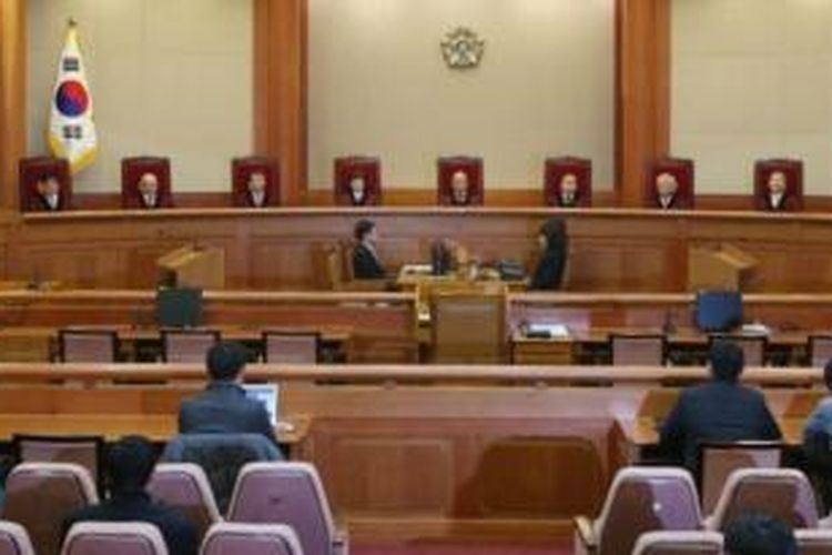 Suasana sidang Mahkamah Konstitusi Korea Selatan yang membahas pembatalan undang-undang anti-perzinaan yang sudah berusia 62 tahun.
