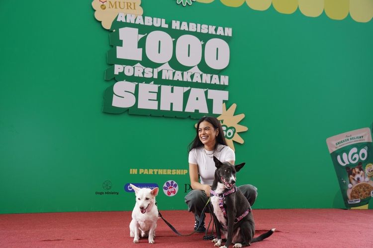 Aktris sekaligus penyanyi Eva Celia saat ada di Doggo Fest Jakarta by UGO