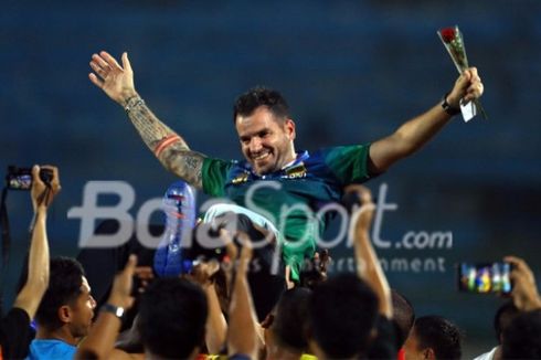 Bhayangkara FC Pastikan McMenemy Jadi Pelatih hingga Akhir Musim