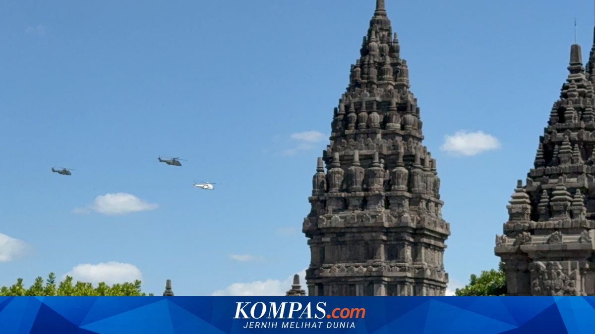 Prabowo Ajak Narendra Modi Naik Helikopter Keliling Candi Prambanan dari Udara