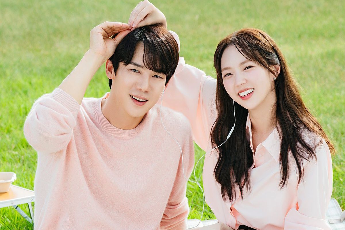 Di Balik Layar Yoo Yeon Seok dan Chae Soo Bin Saat Syuting When The Phone  Rings