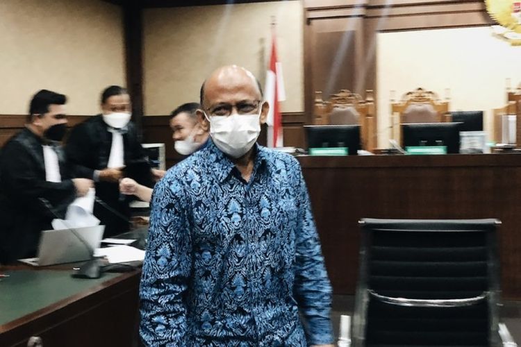Terdakwa kasus dugaan tindak pidana korupsi di Direktorat Jenderal Pajak (DJP) Kemenkeu, Wawan Ridwan dalam persidangan di Pengadilan Tindak Pidana Korupsi (Tipikor) Jakarta, Kamis (21/4/2022). 