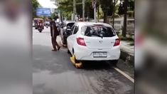 Rambu Larangan Parkir di Pusat Kota Makassar Diabaikan, Anggota Dianiaya, Kadishub Mengaku Kewalahan