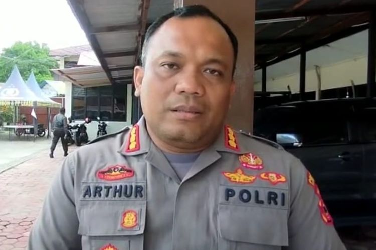 Kapolresta Pulau Ambon dan Pulau-Pulau Leease, Kombes Pol Raja Arthur Simamora