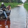 Banjir Genangi Ruas-ruas Jalan di Pelalawan, Motor-motor Mogok