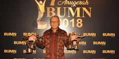 PT Bukit Asam Tbk Raih Penghargaan BUMN Terbaik 2018