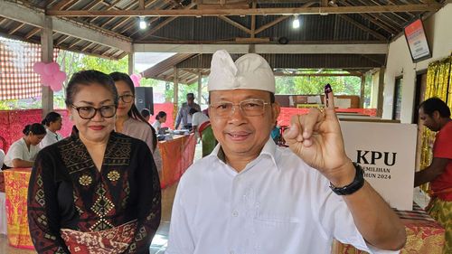 Usai "Nyoblos" di Buleleng, Koster Tegaskan Target Menangi Pilkada Bali