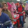 [POPULER JABODETABEK] Physical Distancing Tak Terlaksana, Warga Padati Pasar | Penumpang Tanpa Masker Dilarang Masuk Stasiun