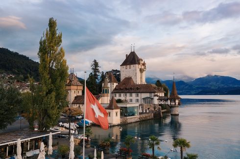 Tantangan Puasa di Swiss, Sulit Cari Makanan Halal dan Masjid 