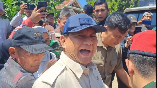 Prabowo Tertawa dan Mengedipkan Mata soal Ganjar Beri Rapor Merah Penegakan Hukum di Era Jokowi