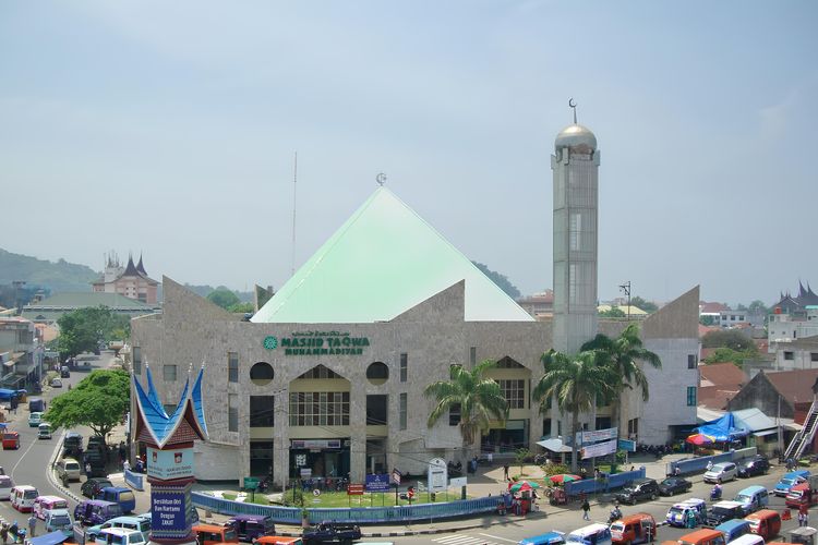 Muhammadiyah Sumbar Jalankan Shalat Id Besok, Dipusatkan di Masjid Taqwa Pasar Raya Padang