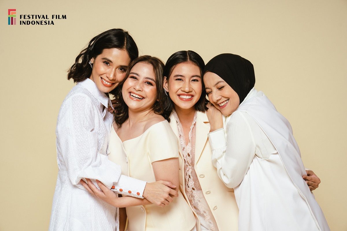 Cut Mini, Marsha Timothy, Prilly Latuconsina, dan Shenina Cinnamon dipilih untuk menjadi Duta FFI 2022 yang akan bertugas mewartakan segala sesuatu tentang penyelenggaraan Festival Film Indonesia.