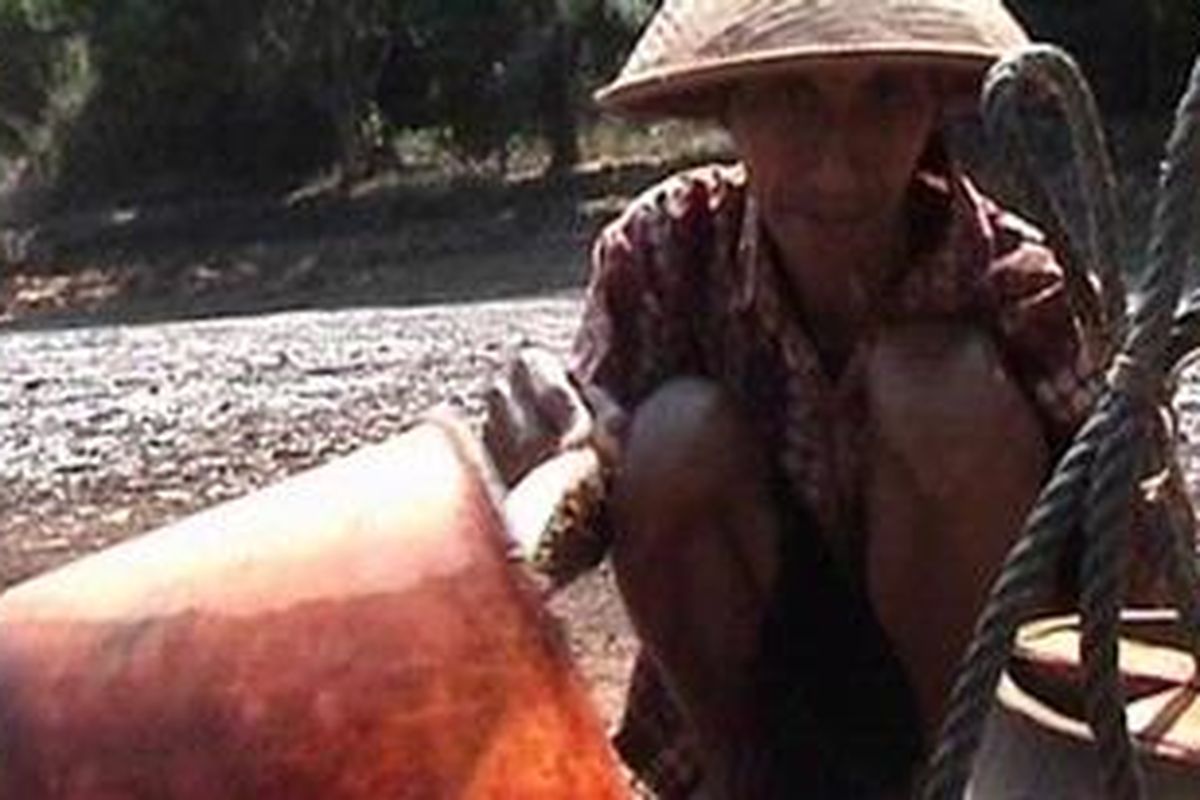 Pada puncak musim kemarau ini, sedikitnya 171 dusun di Gunungkidul mengalami krisis air bersih.