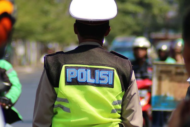Tim Mabes Polri Diadang Massa saat Tindak Tambang Emas Ilegal di Jambi