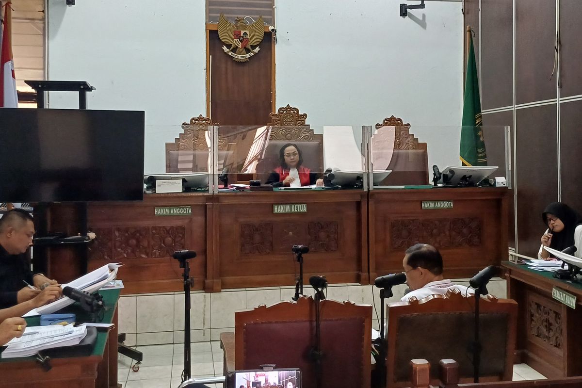 Suasana persidangan gugatan praperadilan yang diajukan Fransiska Candra Novita Sari di Pengadilan Negeri Jakarta Selatan, Jumat (23/2/2024).