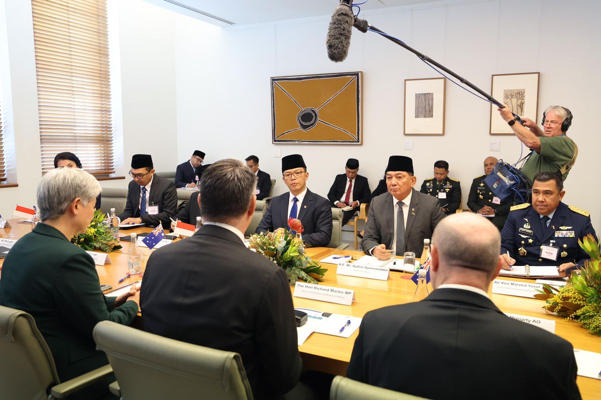 Menteri Pertahanan (Menhan) RI Sjafrie Sjamsoeddin dan Menteri Luar Negeri (Menlu) RI Sugiono dalam pertemuan 2+2 Foreign and Defence Ministers’ Meeting yang digelar di Canberra, Kamis (28/8/2025).