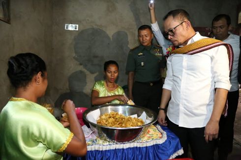 Kunjungi Desa Kantong TKI di NTT, Menaker Hanif Terharu 