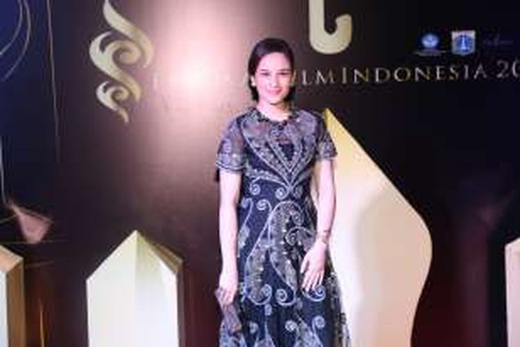 Chelsea Islan diabadikan saat menghadiri malam puncak Festival Film Indonesia (FFI) 2016 di Teater Jakarta Taman Ismail Marzuki, Jakarta. Minggu (6/11/2016). Ajang penghargaan bagi insan perfilman Indonesia FFI 2016 kali ini mengangkat tema Restorasi Film.