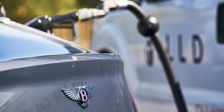 Pemilik Bentley tidak perlu lagi repot-repot menuju SPBU untuk mengisi BBM.